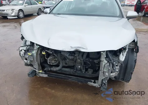 2019 Toyota Camry Le z USA, uszkodzony, nr VIN 4T1B11HK4KU284032